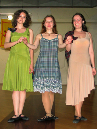 Lugnasad girls at the Moscow Scottish Ball